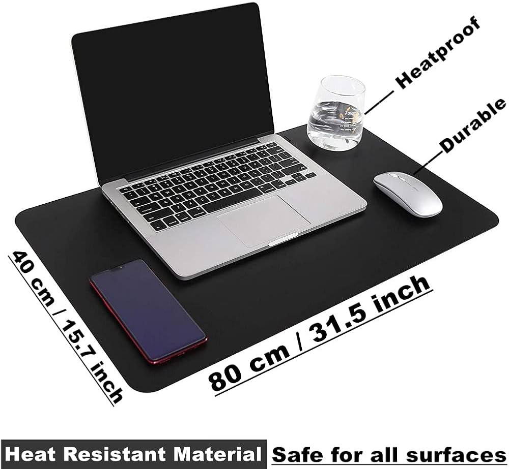 Giovara Desk Mat